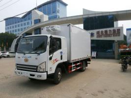 解放排半冷藏車