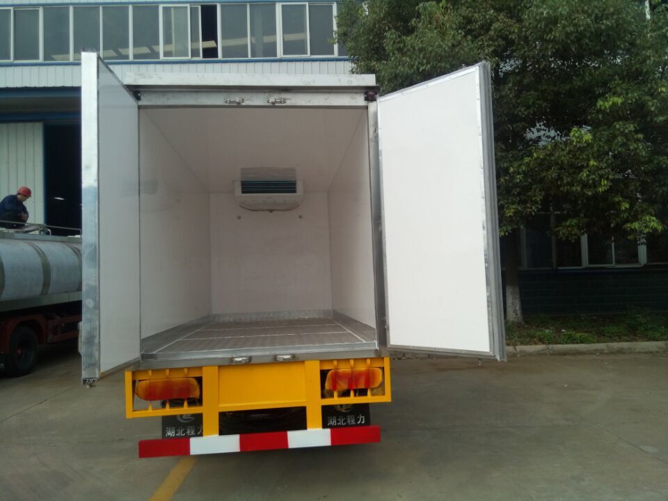 福田小型柴油冷藏車(chē)