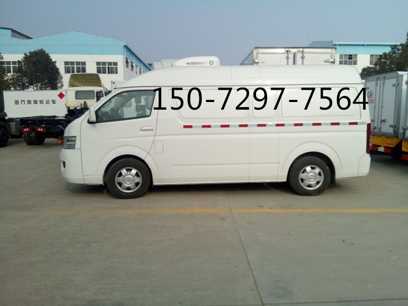 小型冷藏車