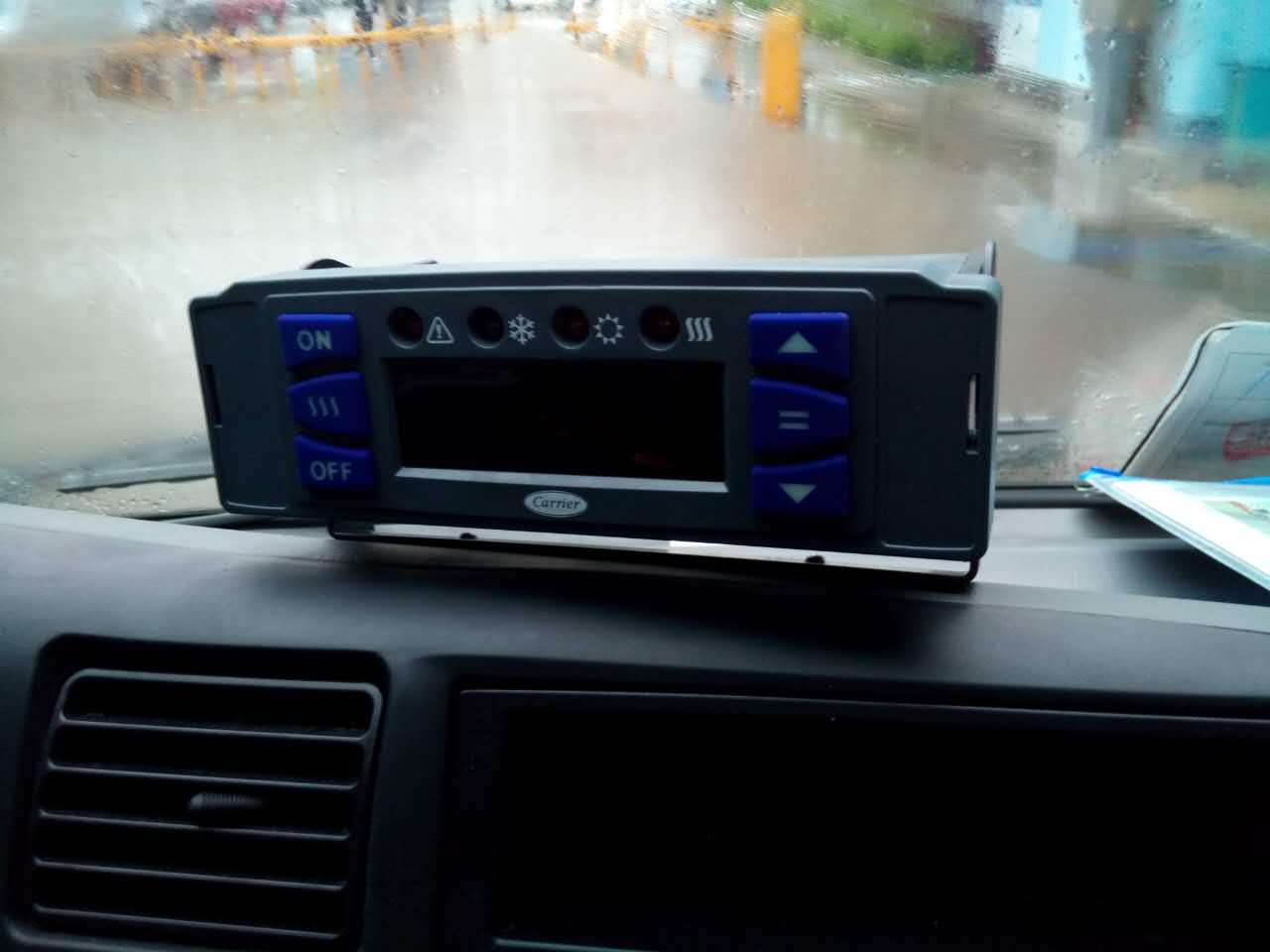 江鈴國五4米2冷藏車