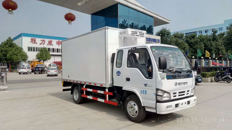 五十鈴600P排半冷藏車