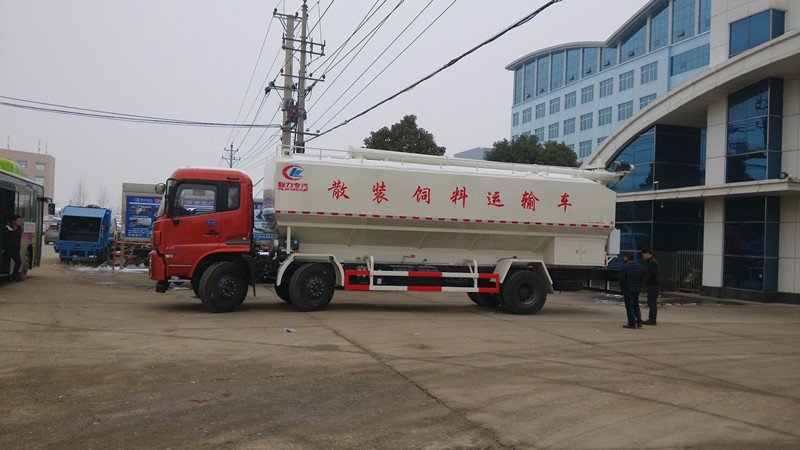 天錦30方散裝飼料車