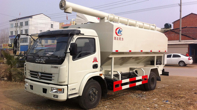 東風12方散裝飼料車