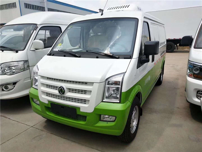 東風小康國五面包冷藏車