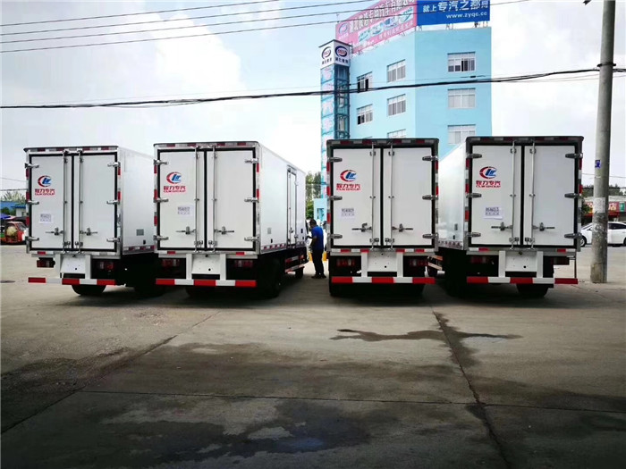 江鈴國五4米2冷藏車