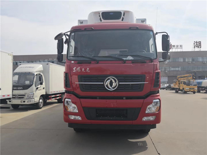 東風(fēng)天龍國五9米6冷藏車 (1).jpg