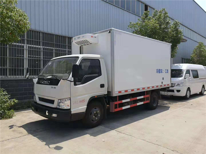 江鈴順達(dá)寬體4米2冷藏車