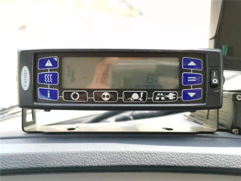 東風(fēng)天錦8米6冷藏車 (1).jpg