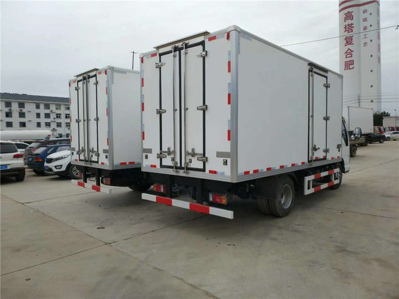 五十鈴4米2冷藏車(chē) (6).jpg