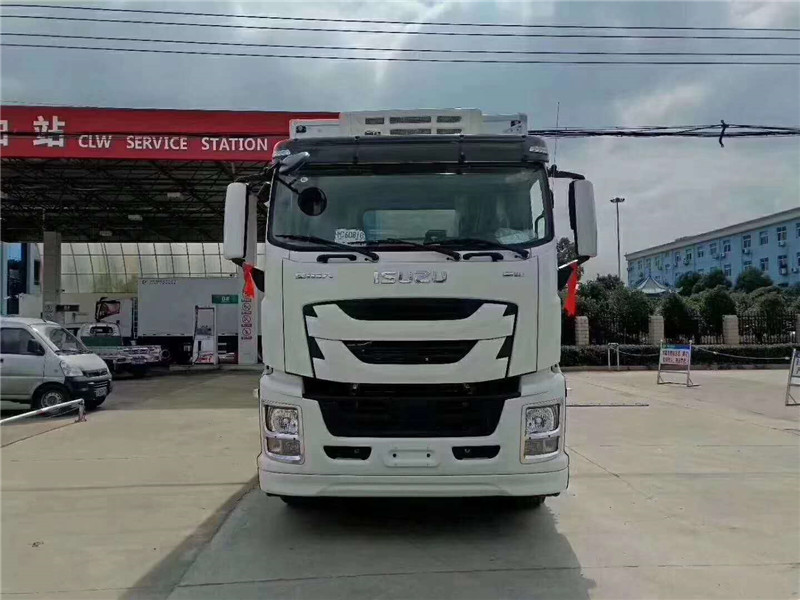 慶鈴9米6冷藏車