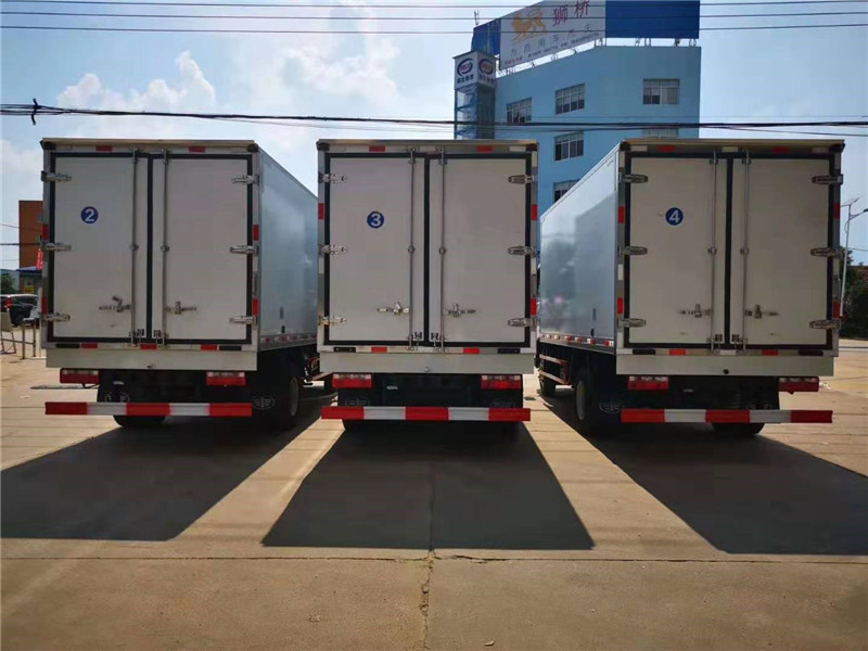 解放虎V國六4米2冷藏車 (5).jpg