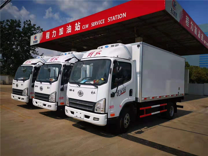 解放虎V國六4米2冷藏車