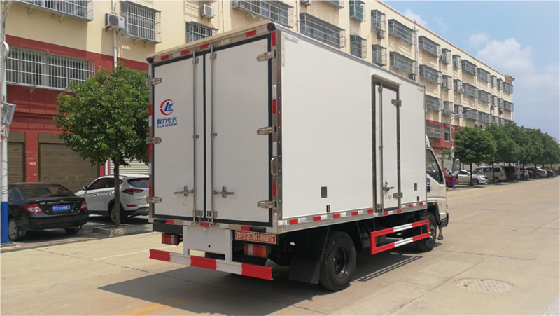 江鈴順達(dá)4米2冷藏車 (3).jpg