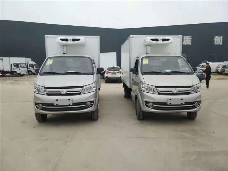 長安國六3米冷藏車 (1).jpg