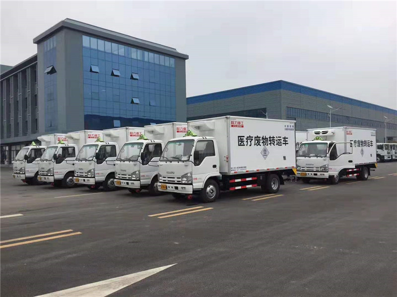 五十鈴4米2醫(yī)療廢物轉(zhuǎn)運(yùn)車(chē) (7).jpg