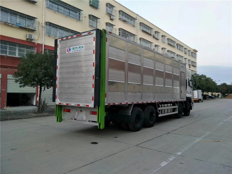 東風(fēng)天龍鋁合金豬苗運(yùn)輸車
