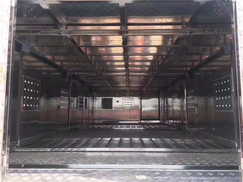 東風(fēng)多利卡6米8豬苗運(yùn)輸車 (5).jpg