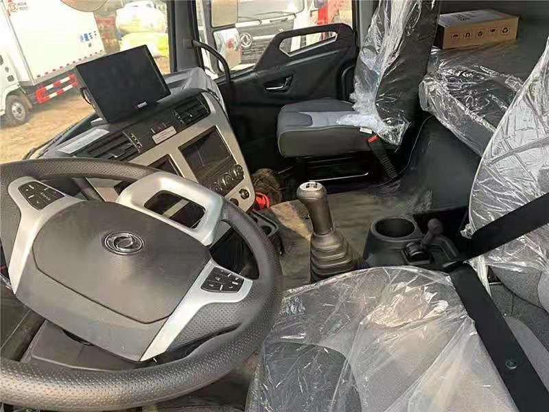 天龍國六9米6冷藏車