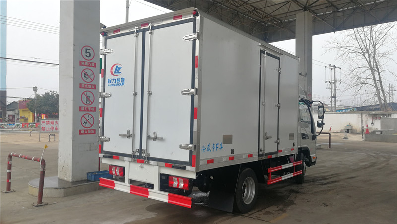 江淮康鈴排半冷藏車