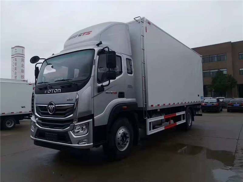 福田奧鈴大黃蜂6米8冷藏車