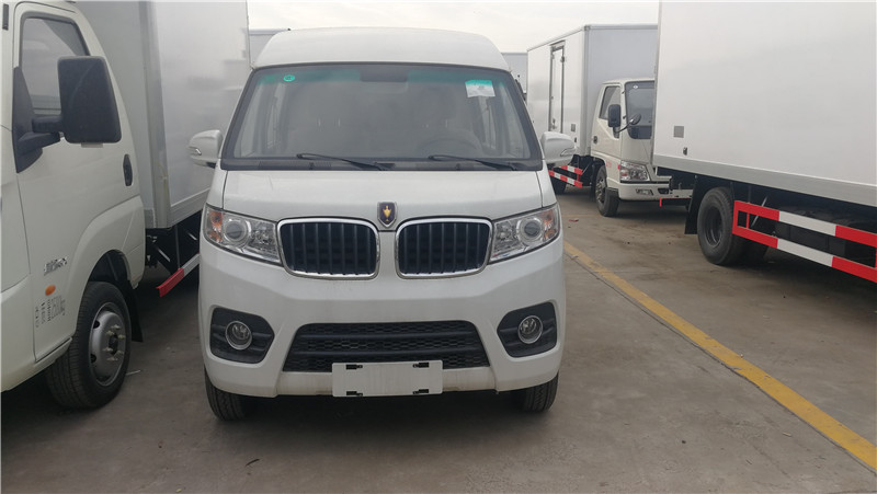 金杯X30國(guó)六面包冷藏車(chē)價(jià)格 