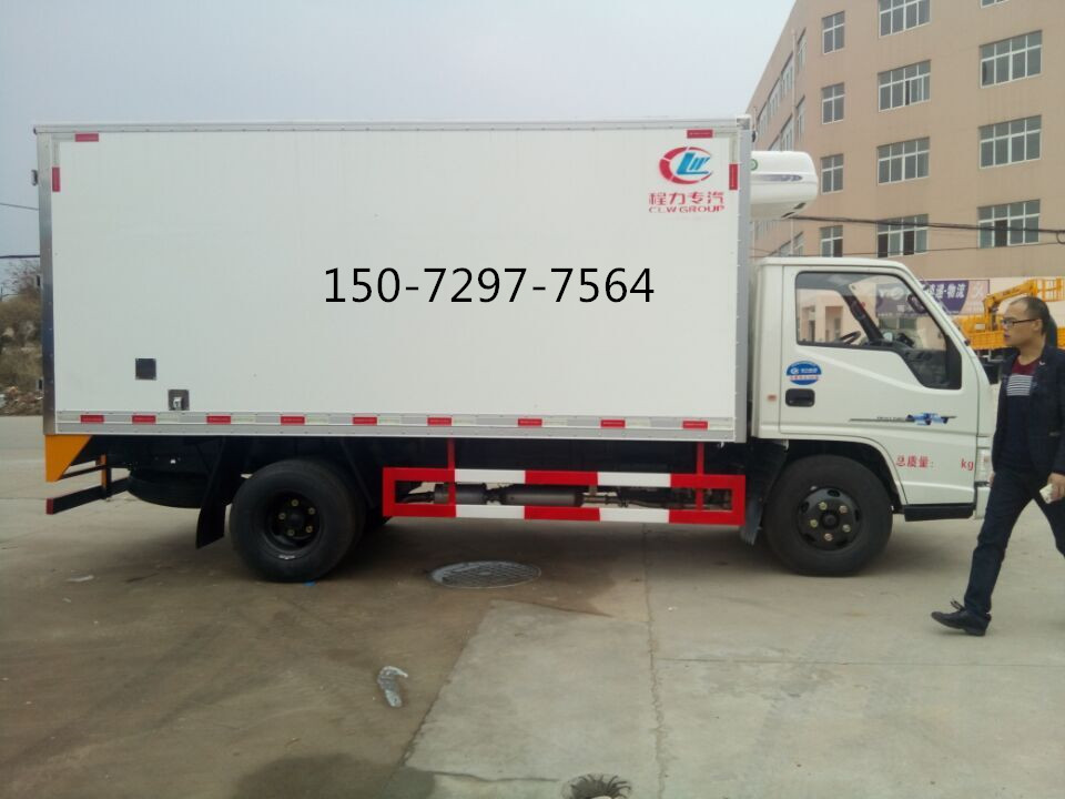 江鈴凱運(yùn)冷藏車(chē) (7)_副本.jpg 江鈴凱運(yùn)冷藏車(chē) (7)_副本.jpg